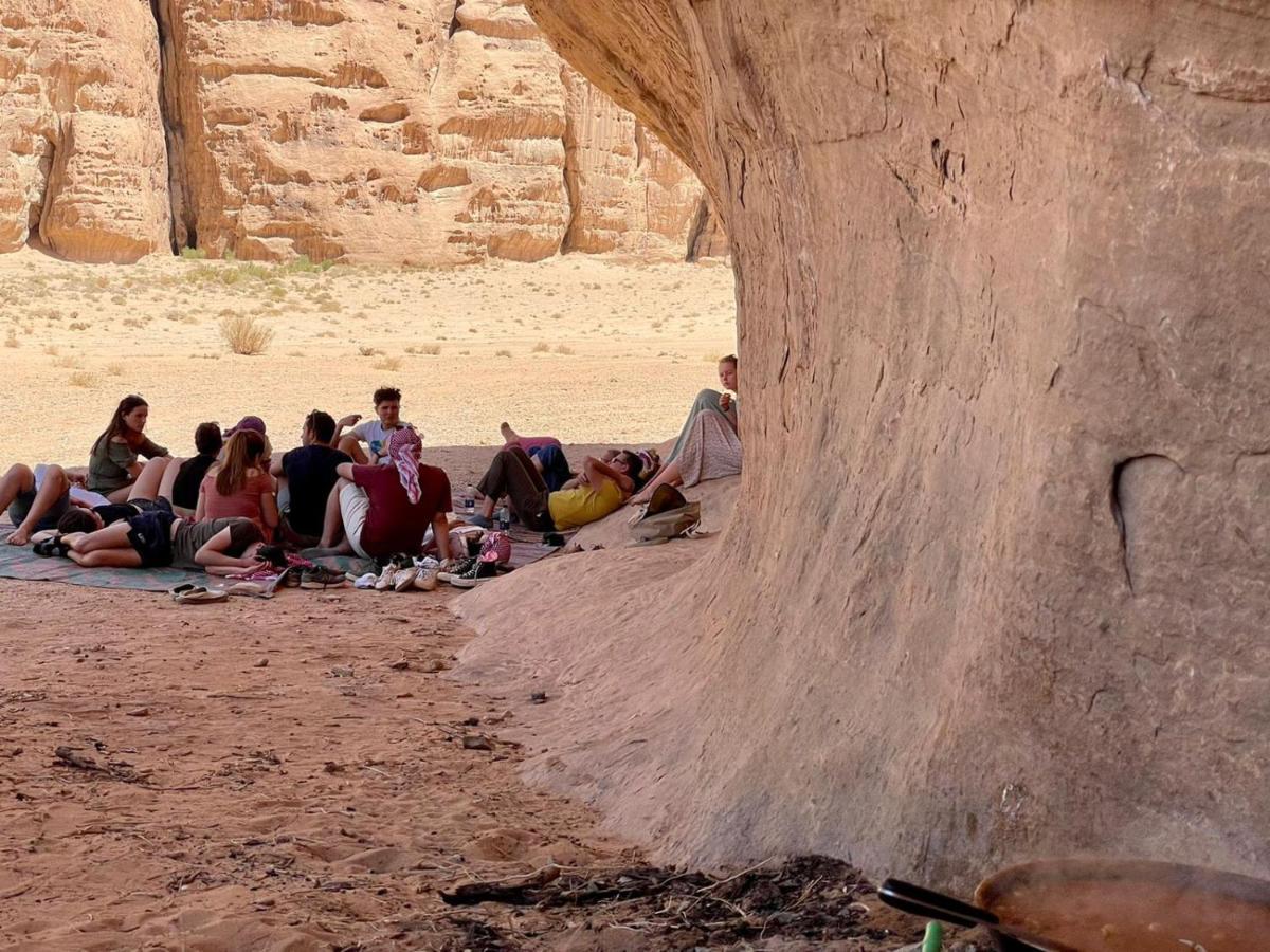 Wadi Rum Travel Camp Exteriör bild