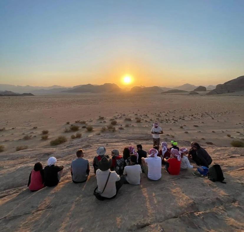 Wadi Rum Travel Camp Exteriör bild