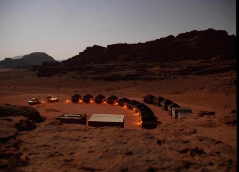 Wadi Rum Travel Camp Exteriör bild